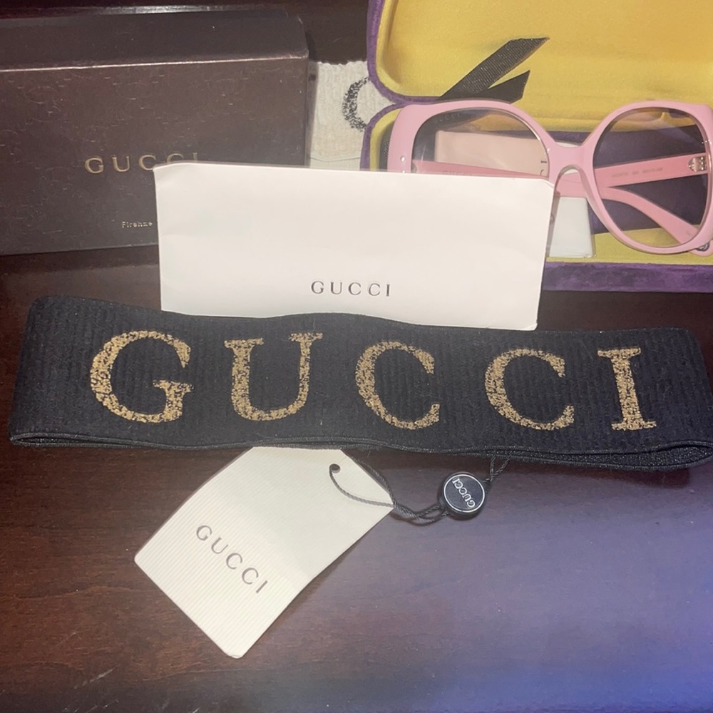 Beautiful Black n Gold Gucci Head Band